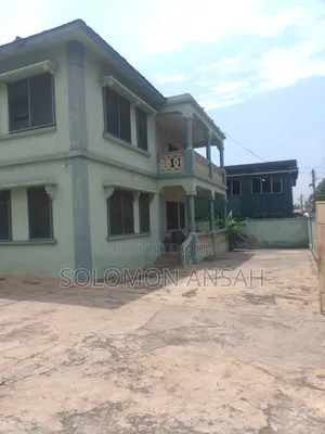 14bdrm House in Free Will Agency, Kumasi Metropolitan for sale