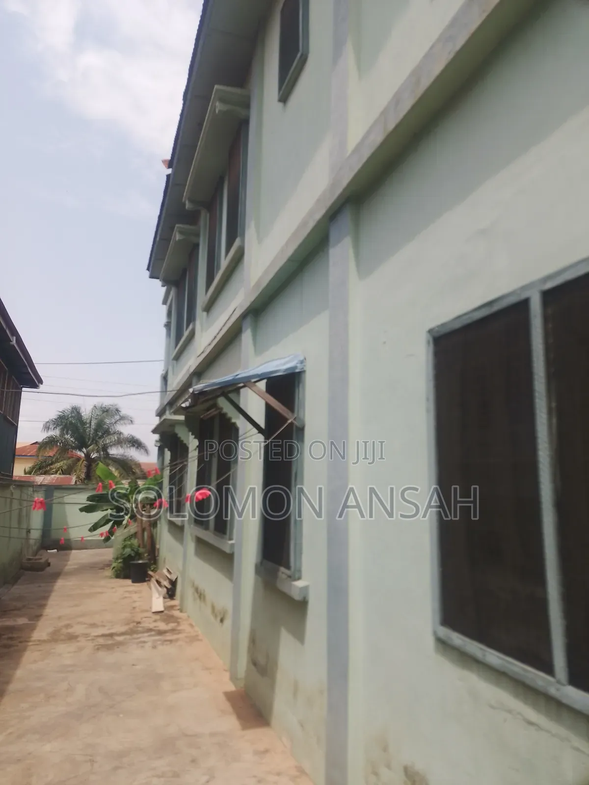 14bdrm House in Free Will Agency, Kumasi Metropolitan for sale