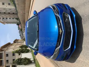Chevrolet Cruze LT Auto Hatchback 2017 Blue