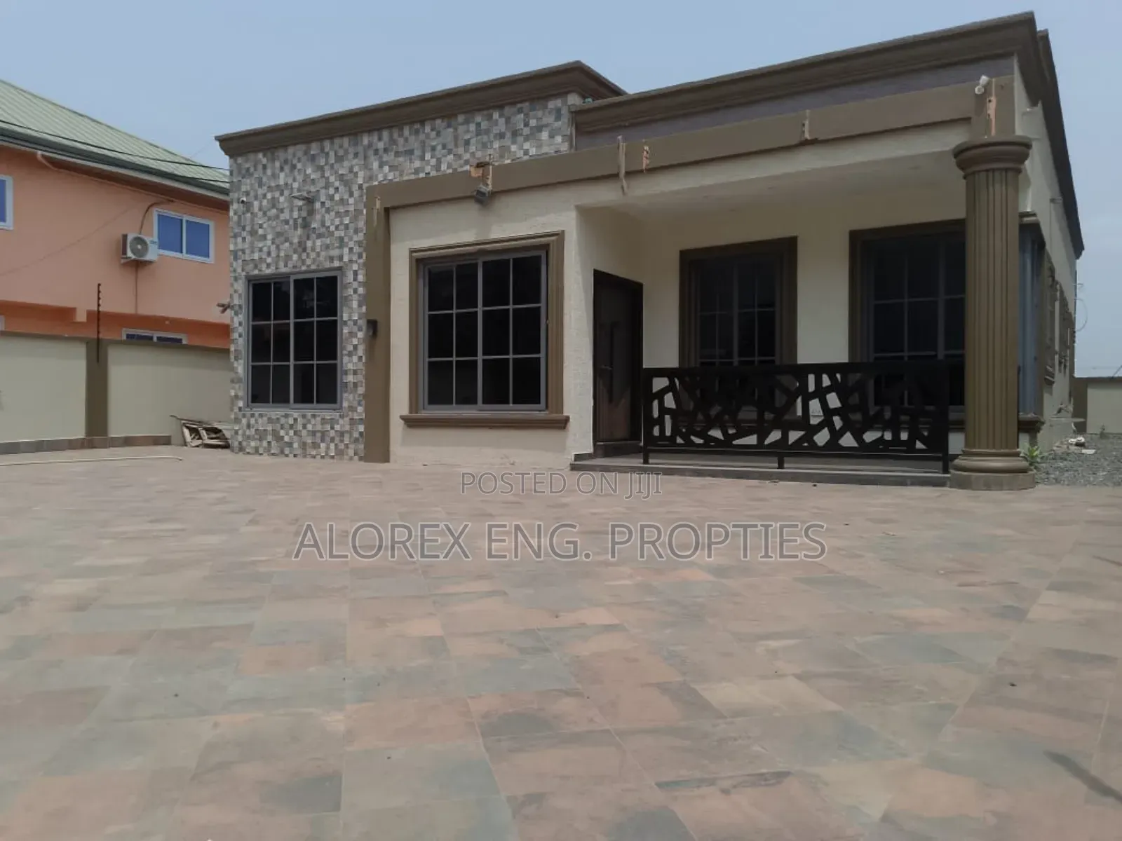 3bdrm House in Botwe, School Junction for sale