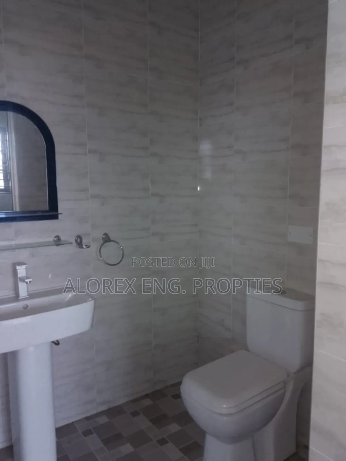 3bdrm House in Botwe, School Junction for sale