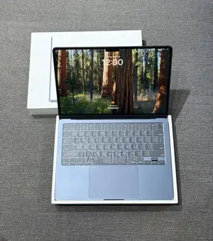 Laptop Apple MacBook Air 16GB Apple M4 SSD 256GB