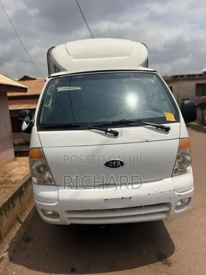 Kia Bongo 2013 White