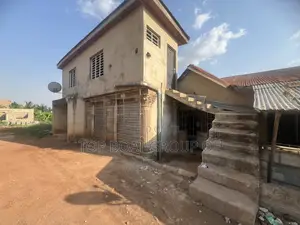 7bdrm House in Top Boat Group Of, Kumasi Metropolitan for sale
