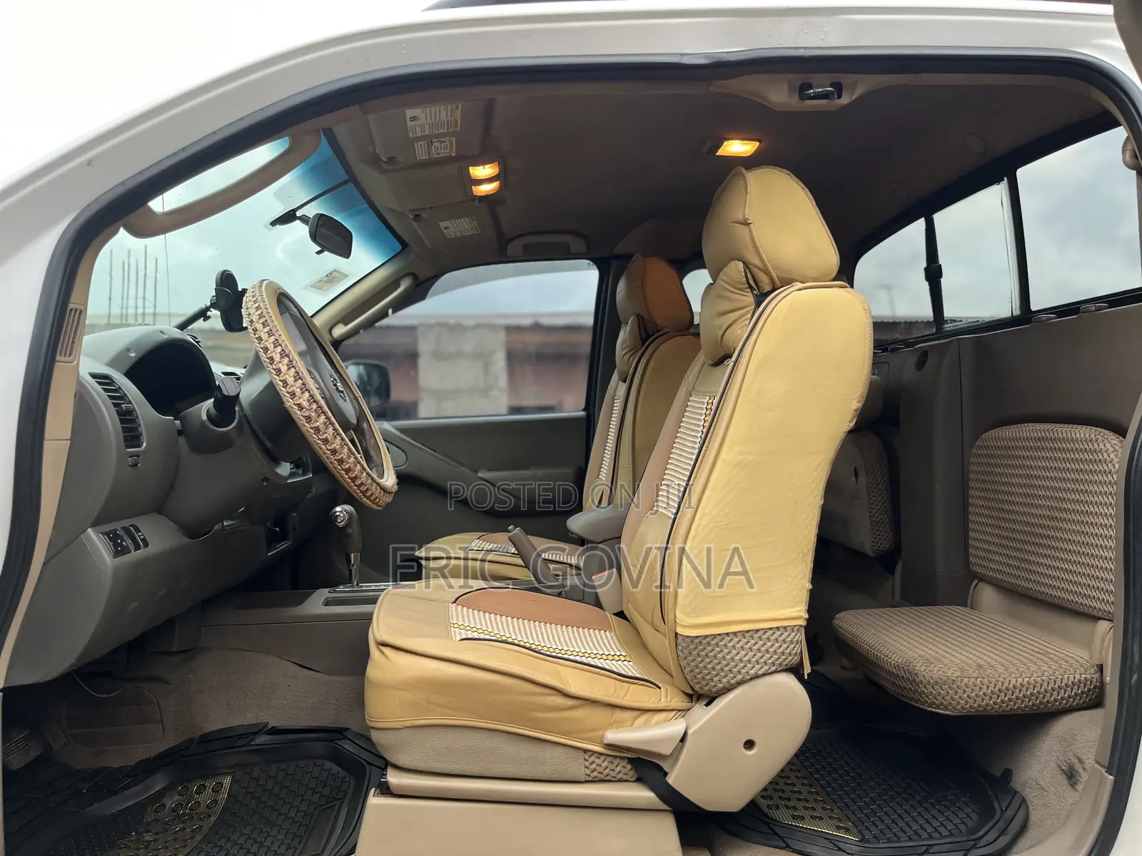 Nissan Frontier 2015 White