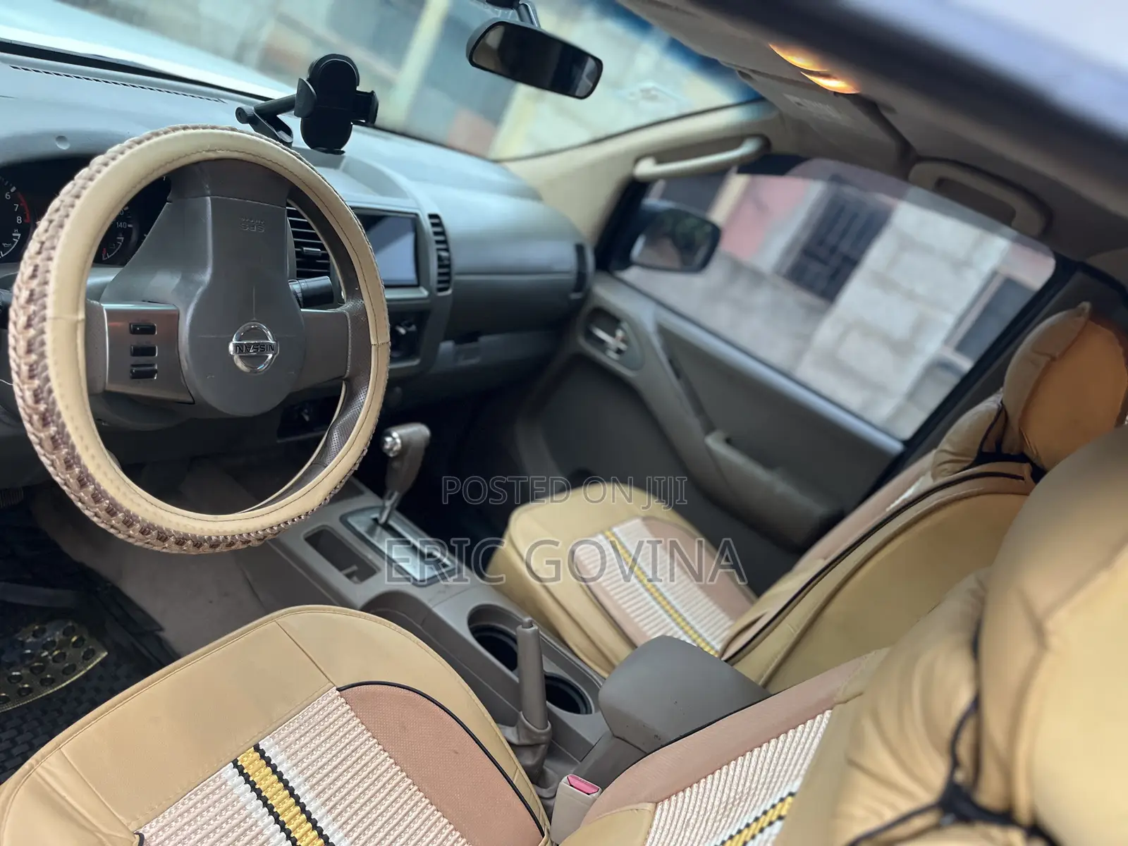 Nissan Frontier 2015 White
