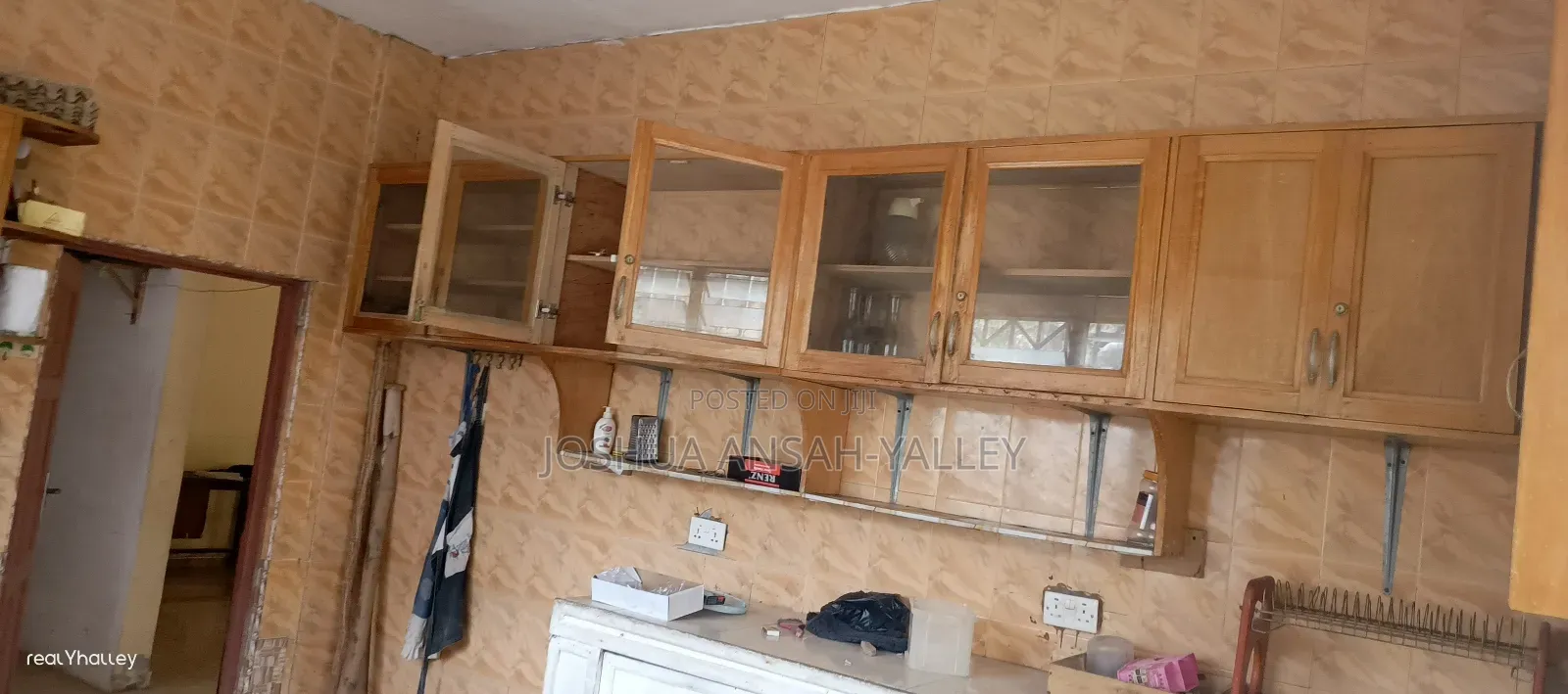 4bdrm Shared Apartment in Akosua Agyapon, Ga South Municipal for rent