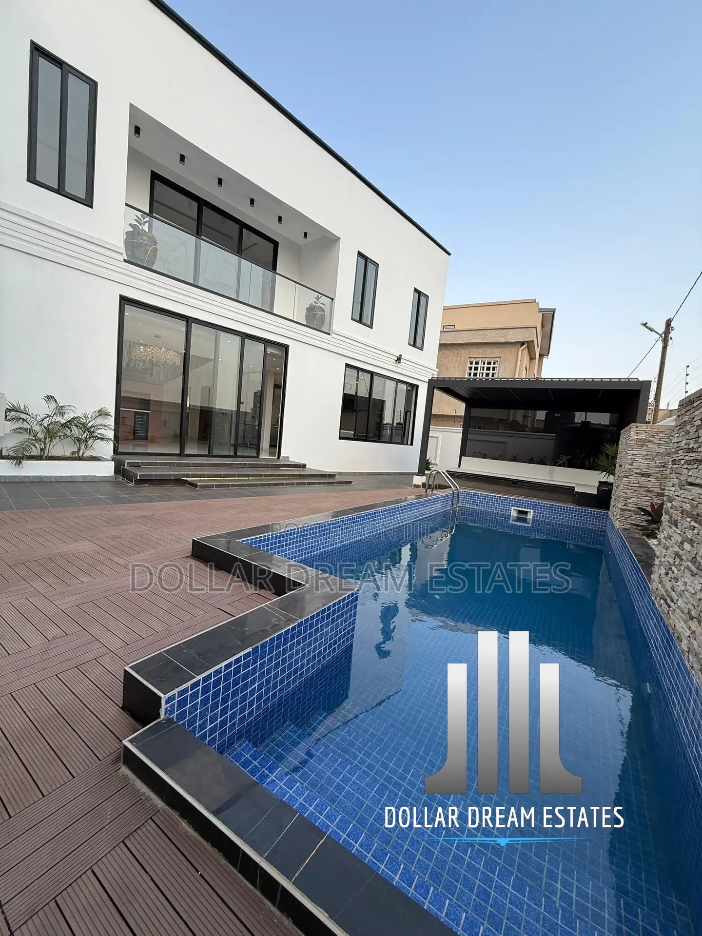 6bdrm House in Adjiriganor for sale