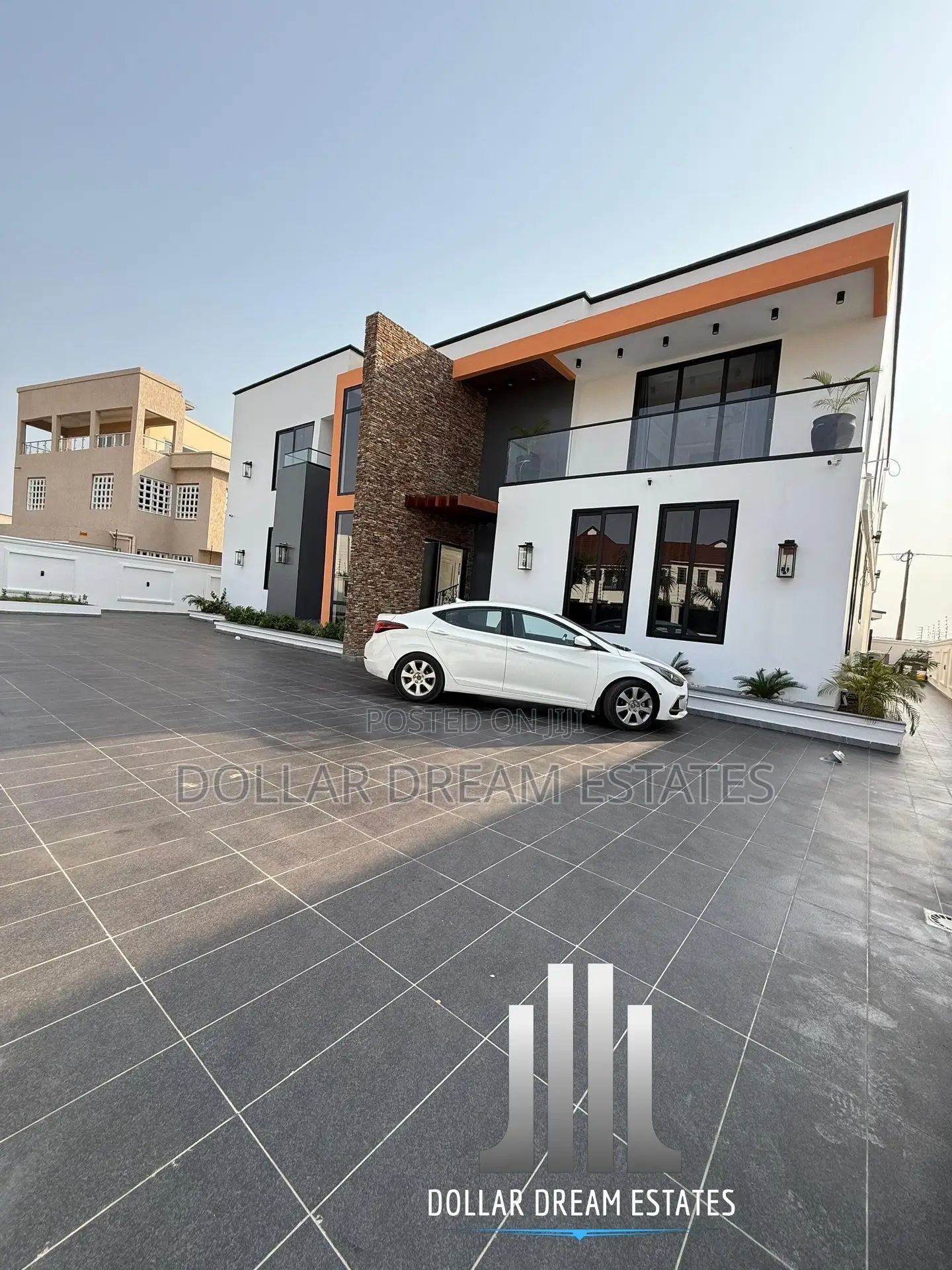 6bdrm House in Adjiriganor for sale