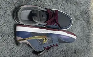 Sneaker/Shoe