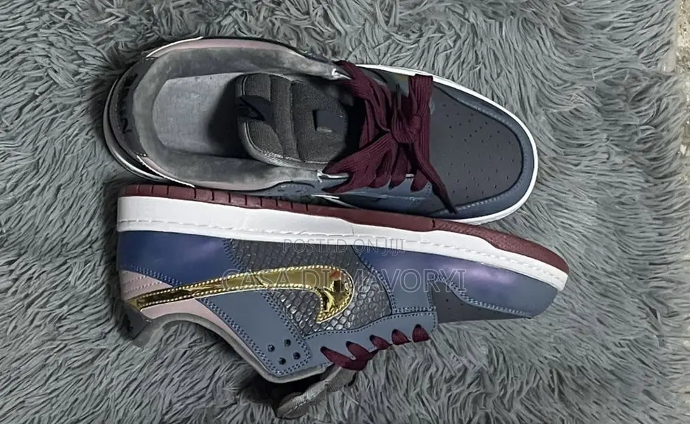 Sneaker/Shoe