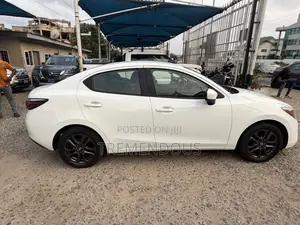 Toyota Yaris iA 1.5 FWD 2016 White
