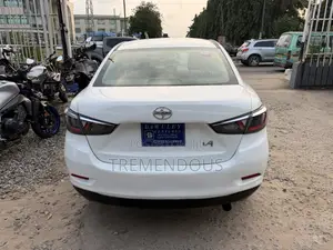 Toyota Yaris iA 1.5 FWD 2016 White