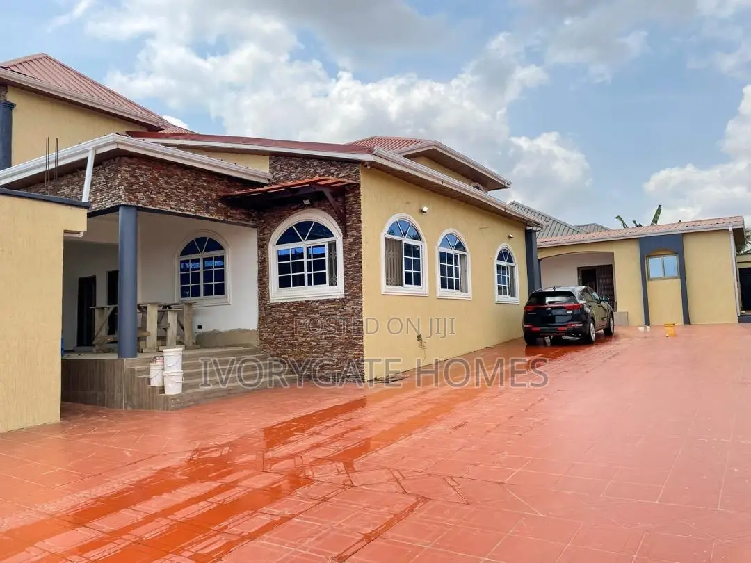 5bdrm House in Millenium City for sale