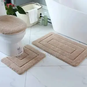 Modern Bath Mat Perfect for Any Bathroom
