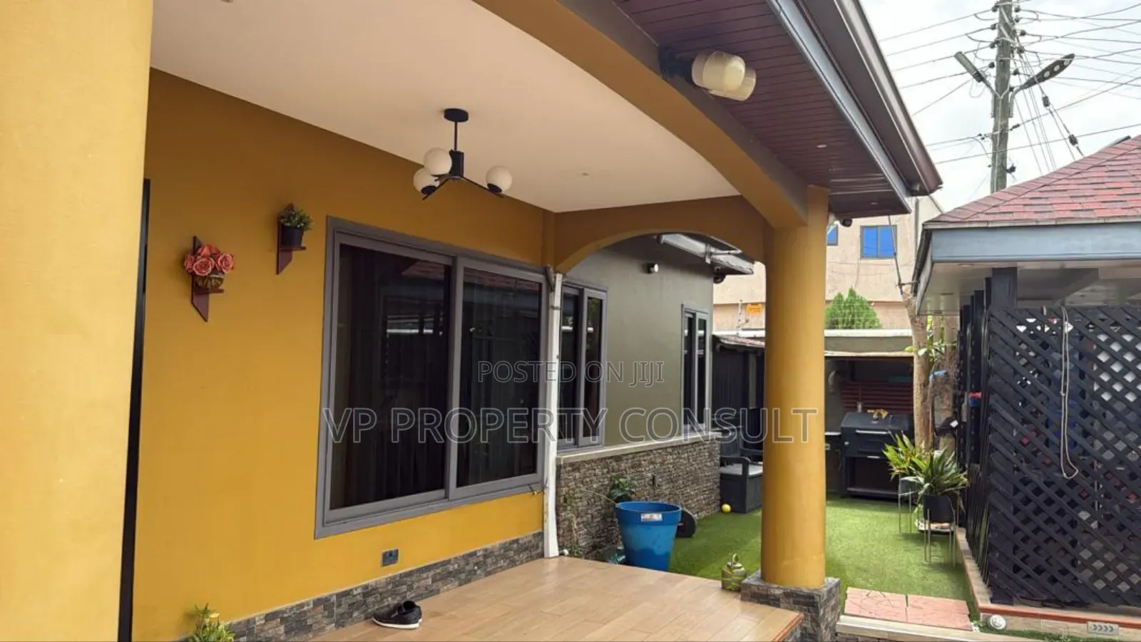 Furnished 4bdrm House in Adjiriganor for sale