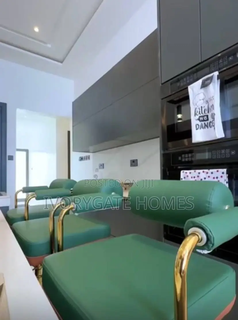 Furnished 5bdrm Duplex in East Legon for sale