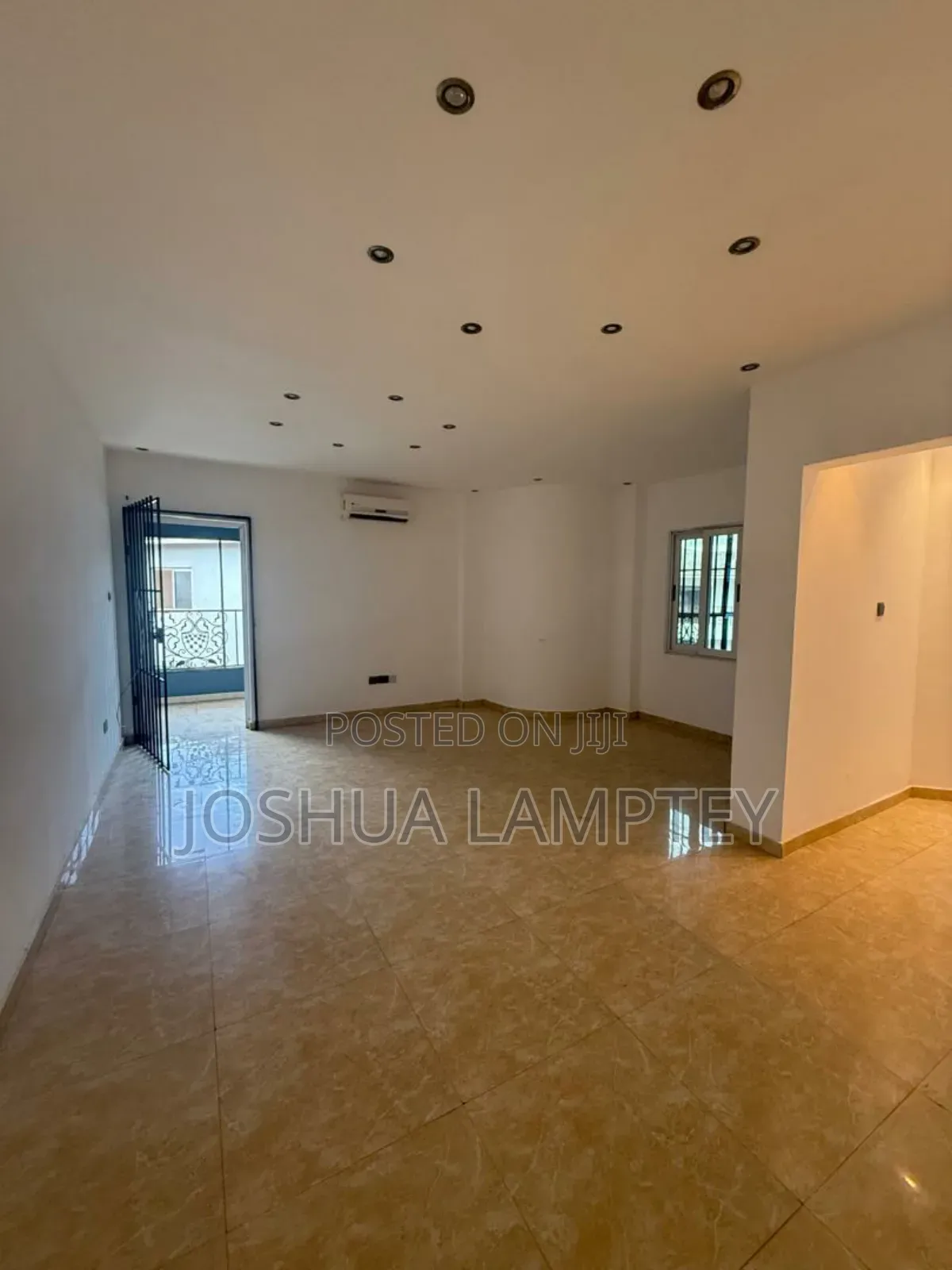 4bdrm Townhouse / Terrace in Cantonment Estate, Cantonments for rent