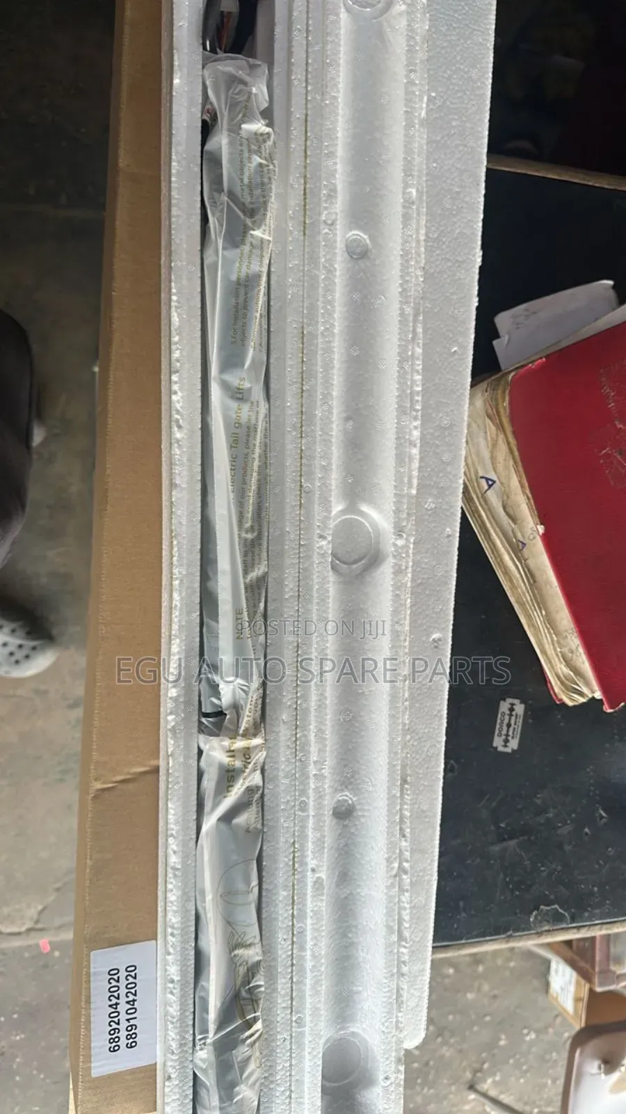 Toyota Rav4 ,Prado ,Landcruiser V8 Boot Shock Electronic Available