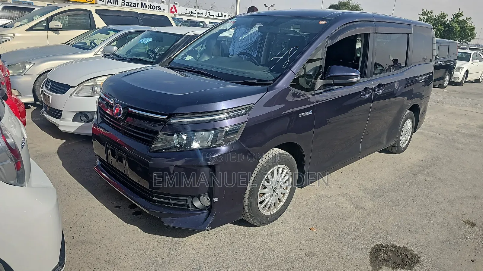 Toyota Voxy 2015 Gray