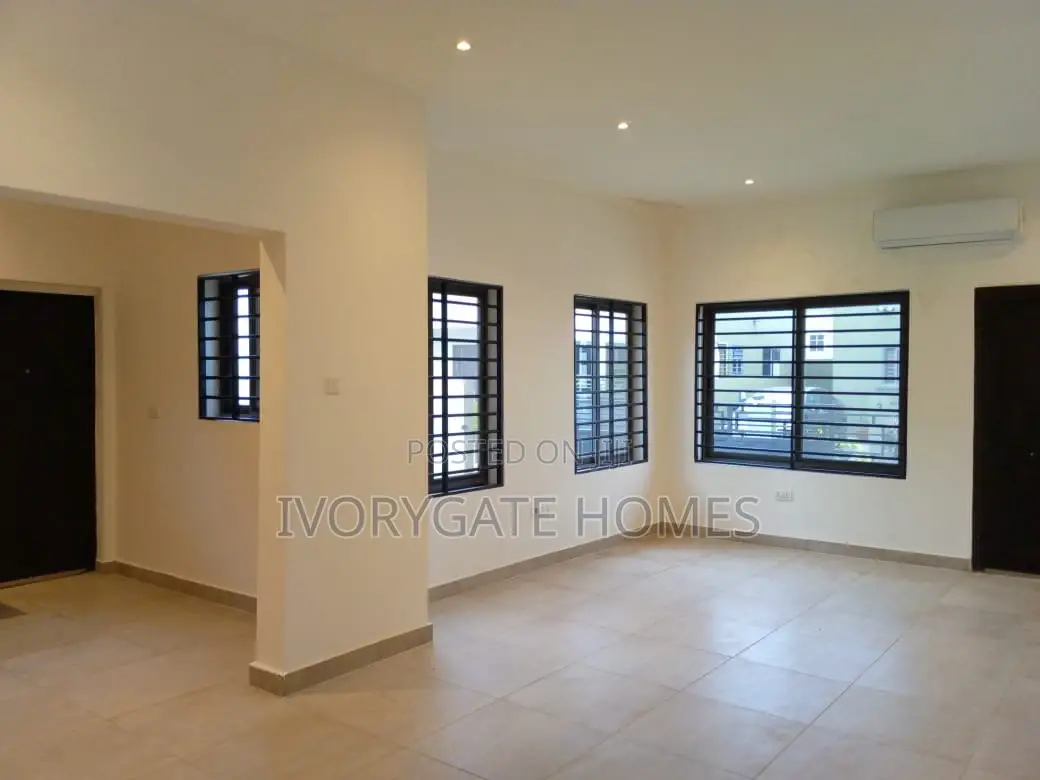 3bdrm House in Adenta for sale