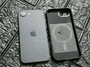 Apple iPhone 16e 256 GB Black