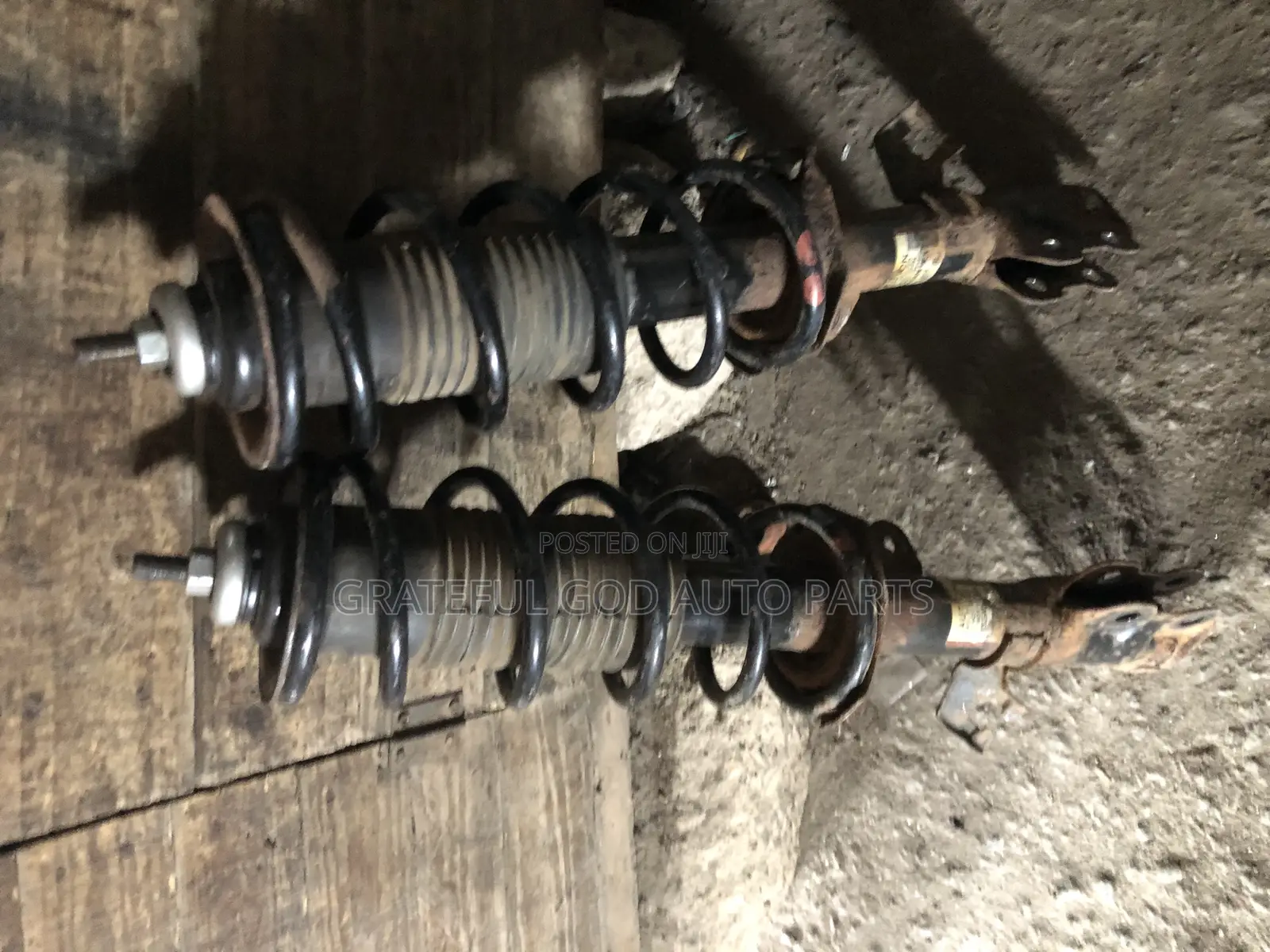 Nissan Kicks and Nissan Versa Shock Absorbers and Other Spare Parts