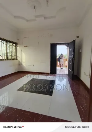 Mini Flat in Dr Roko, Fan Milk for rent