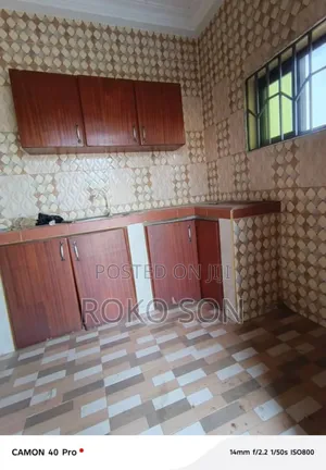 Mini Flat in Dr Roko, Fan Milk for rent