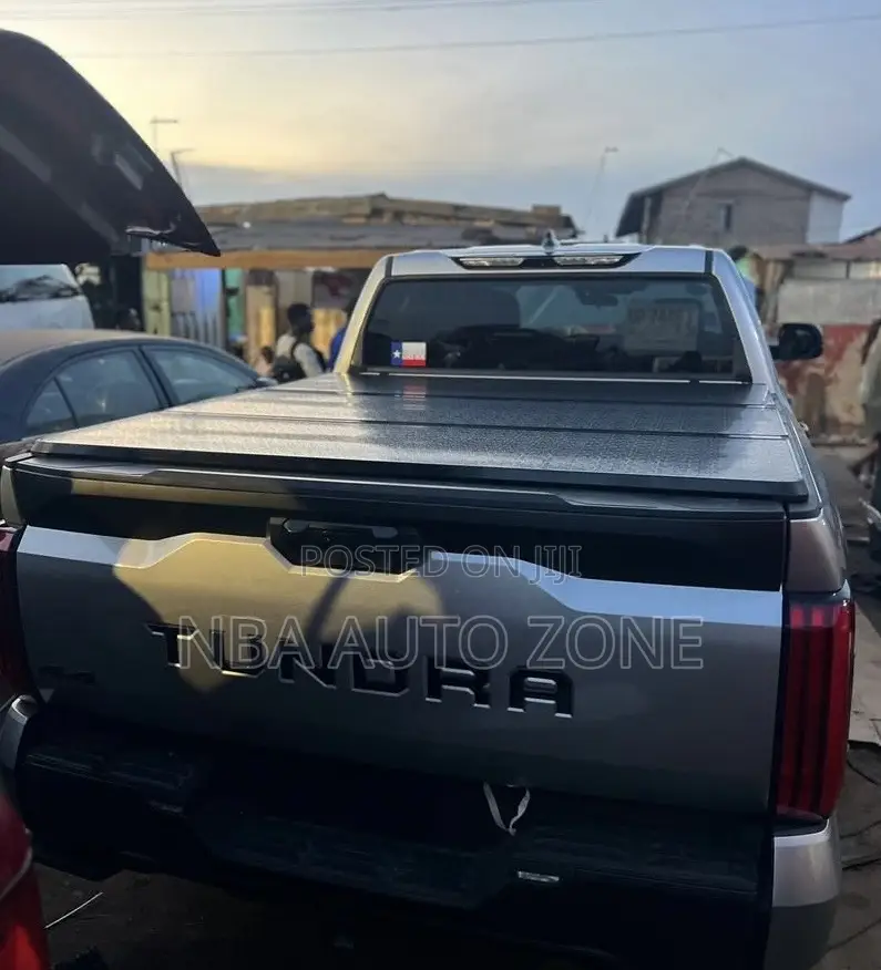 Toyota Tundra 2014-25 Bucket Cover