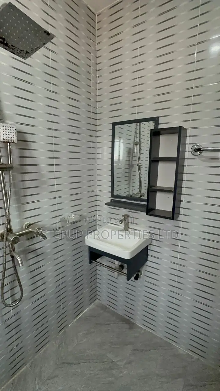 2bdrm Apartment in Ogbojo, East Legon for rent