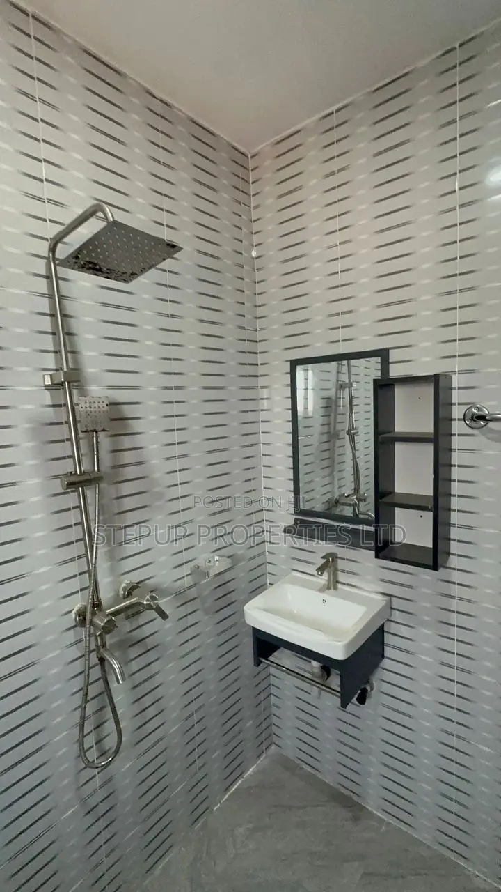 2bdrm Apartment in Ogbojo, East Legon for rent