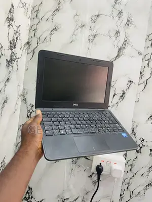 Laptop Dell Latitude 11 3190 4GB Intel SSD 60GB