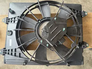 2016-2021 Honda Civic Radiator Fan Motor Fan Assembly 2.0l