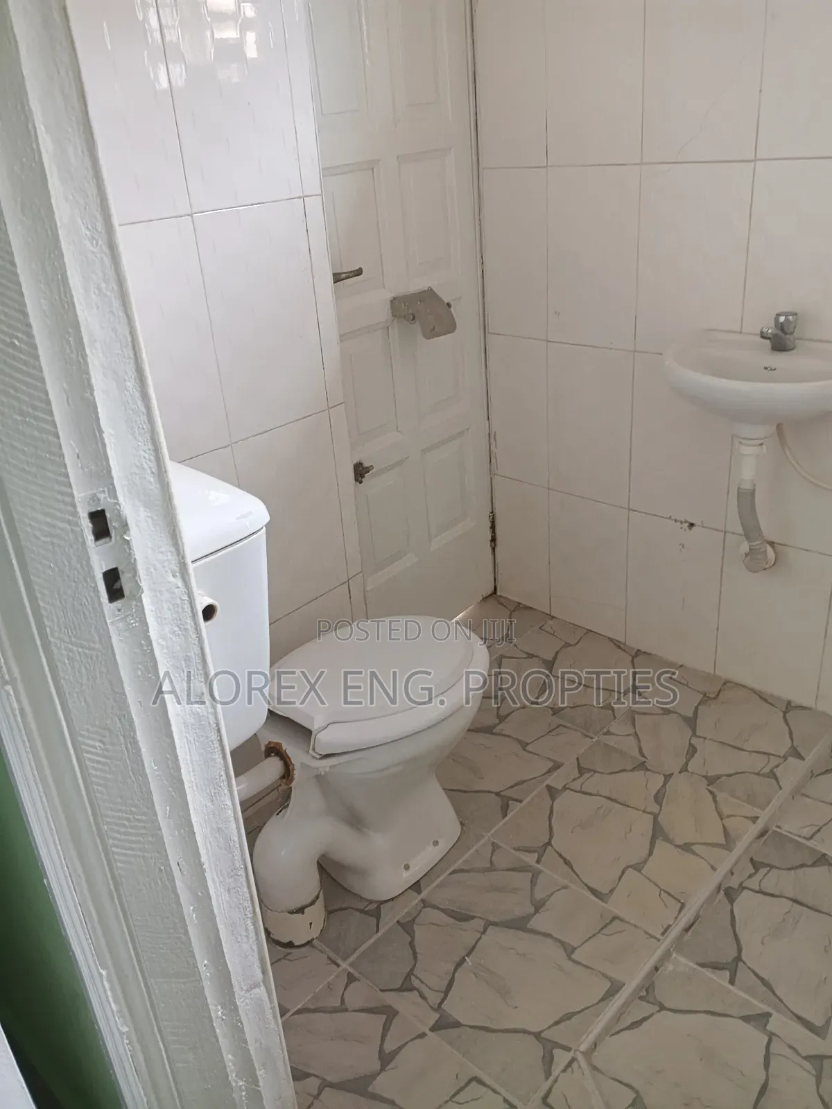 1bdrm Apartment in 2 Air Con, 6 Mnths, Frafraha for rent