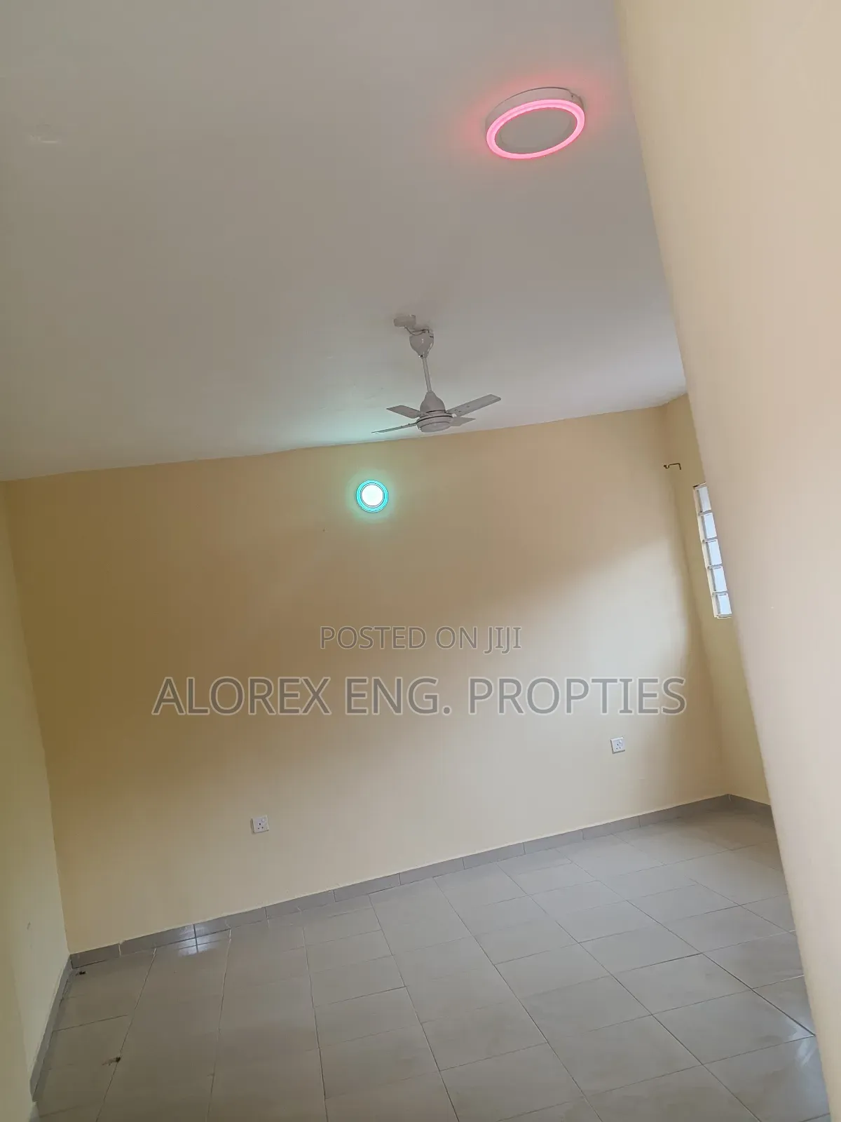 1bdrm Apartment in 2 Air Con, 6 Mnths, Frafraha for rent
