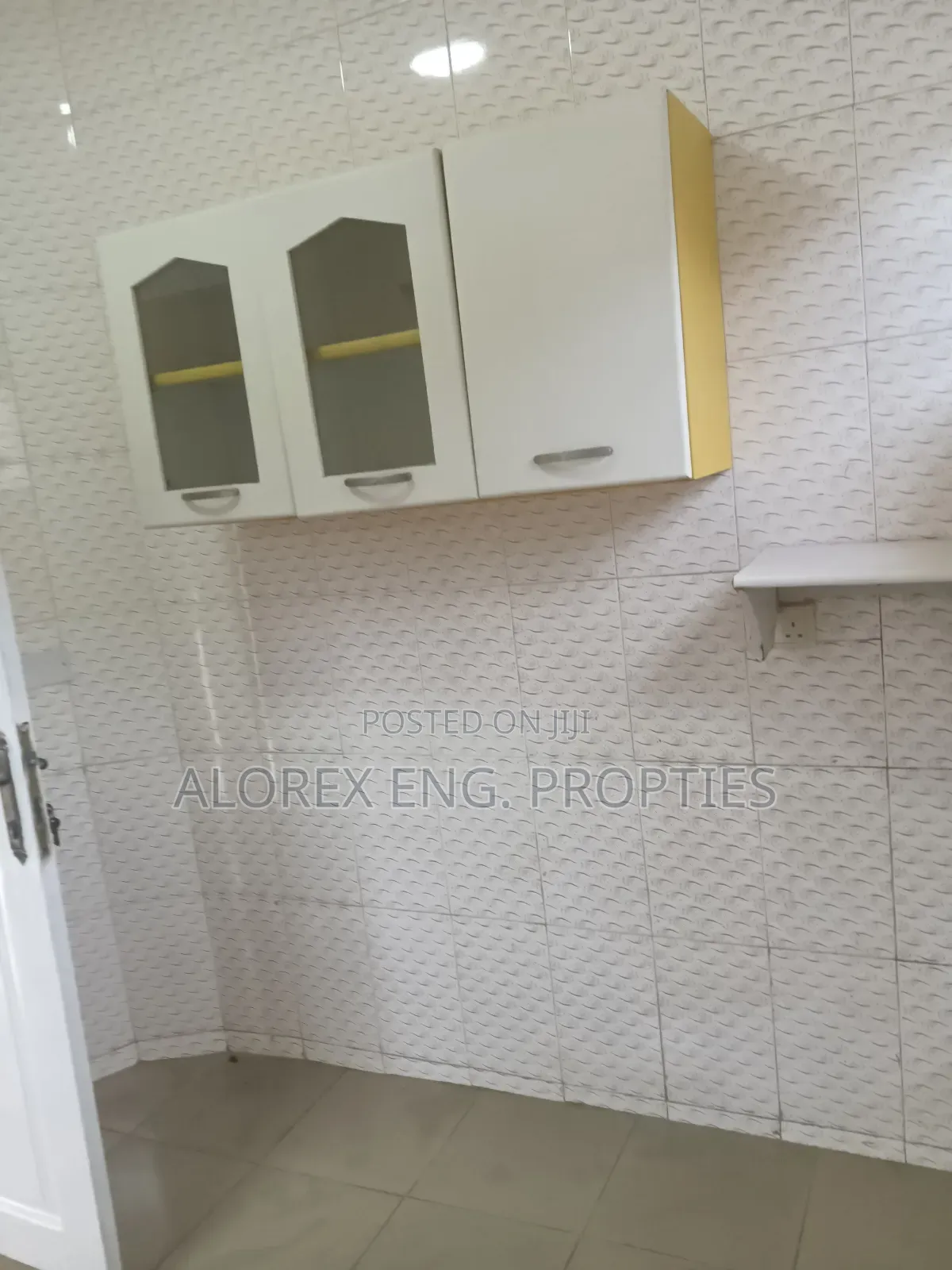 1bdrm Apartment in 2 Air Con, 6 Mnths, Frafraha for rent