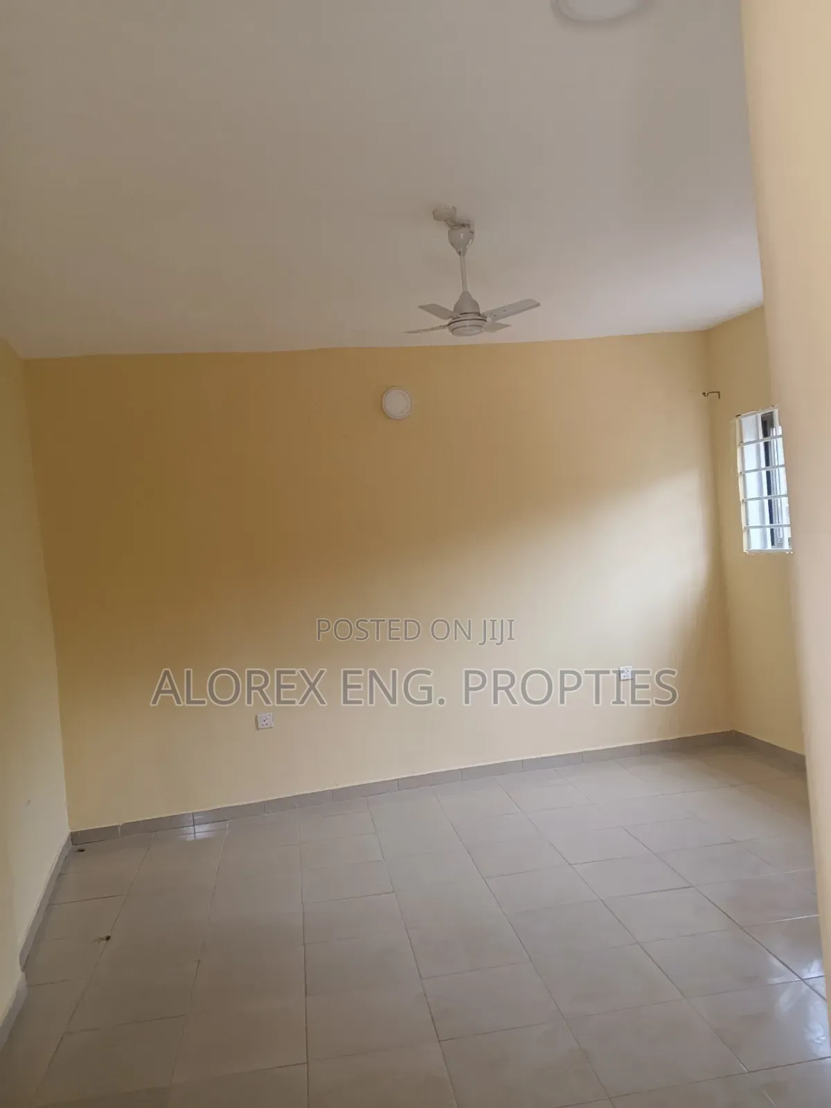 1bdrm Apartment in 2 Air Con, 6 Mnths, Frafraha for rent