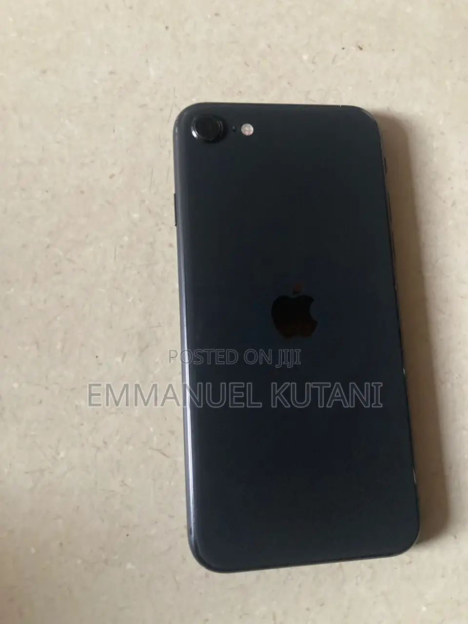 Apple iPhone SE (2020) 64 GB Black