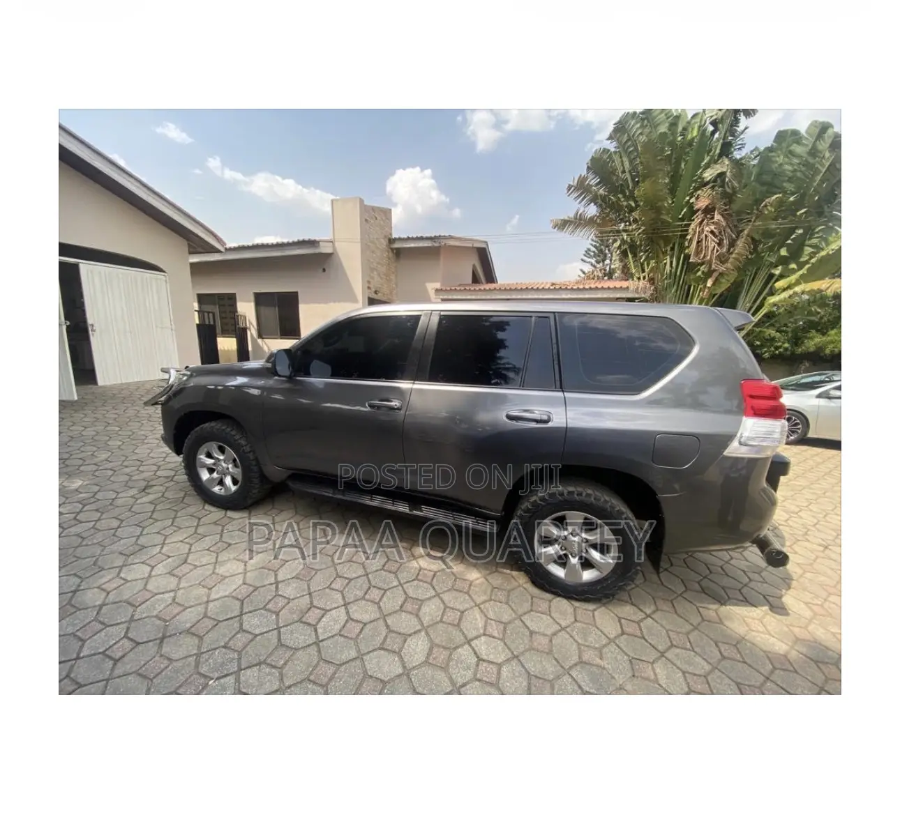 Toyota Land Cruiser Prado 2011 Gray