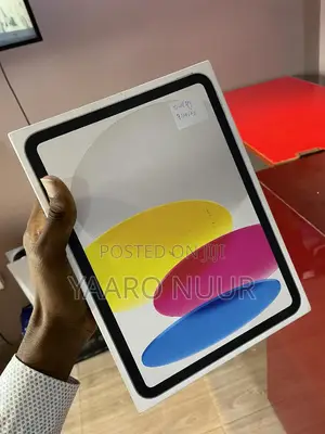 New Apple iPad (2025) 128 GB Silver