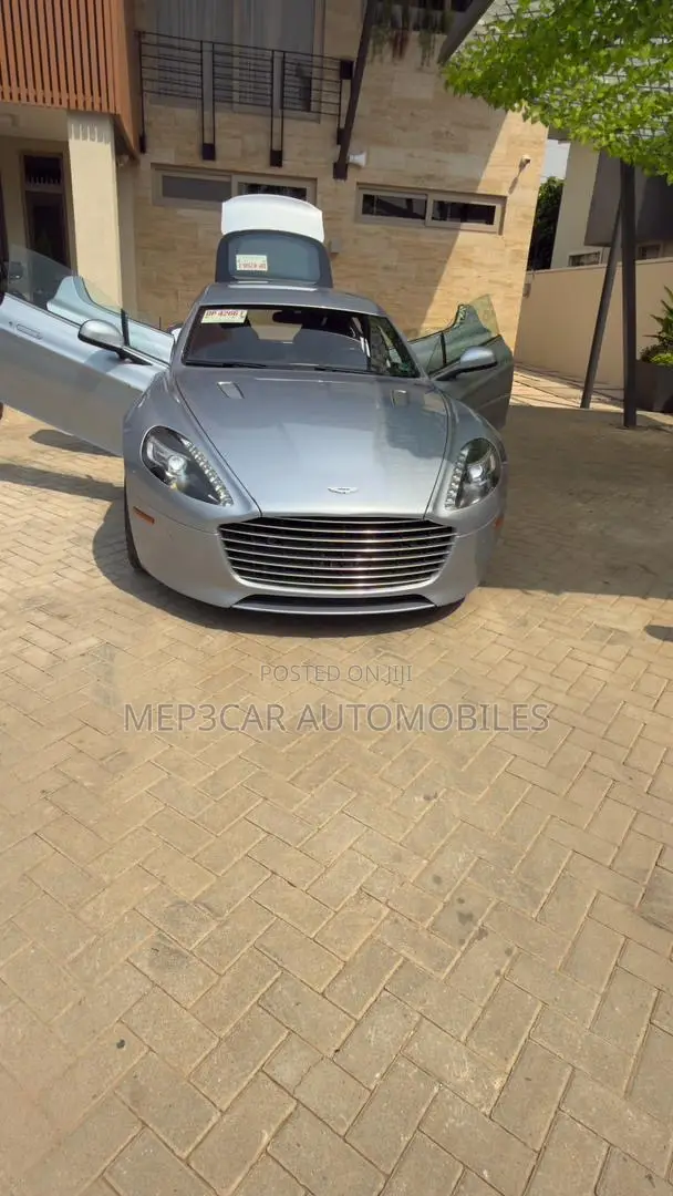 Aston Martin Vanquish 2017 Silver