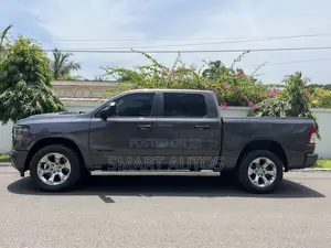 RAM 1500 Lone Star Crew Cab 6.3 ft SB 2023 Gray
