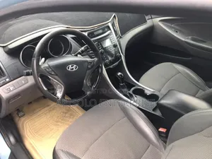 Hyundai Sonata SE 2.0T Sedan FWD (2.0L 4cyl 6A) 2012 Blue