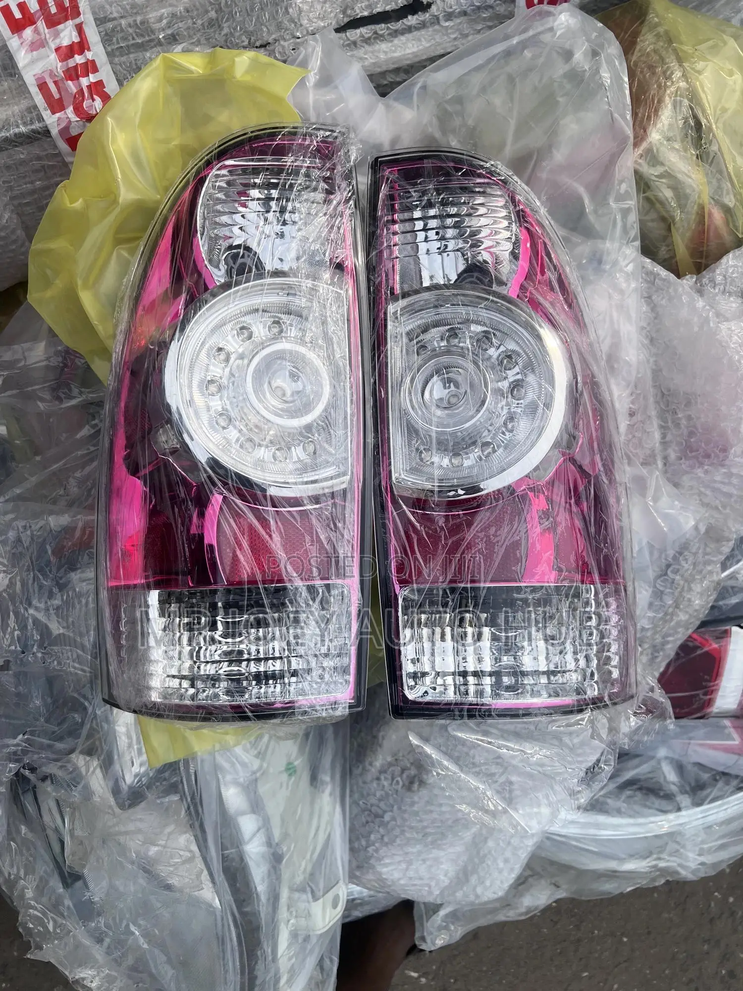 Toyota Tacoma 2010 2011 2012 2013 2014 Tail Lights