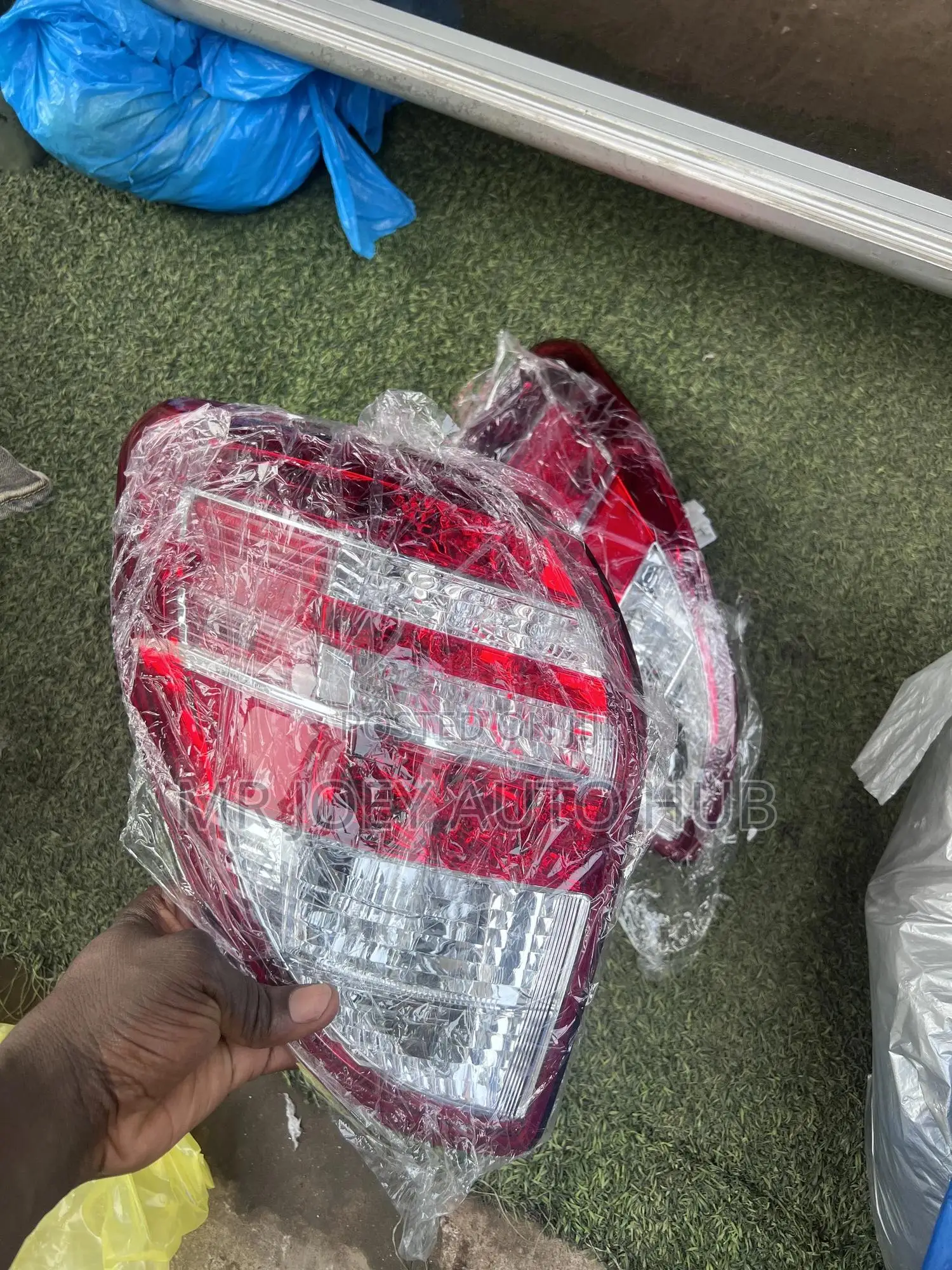 Toyota Rav4 2010 2011 2012 Tail Lights