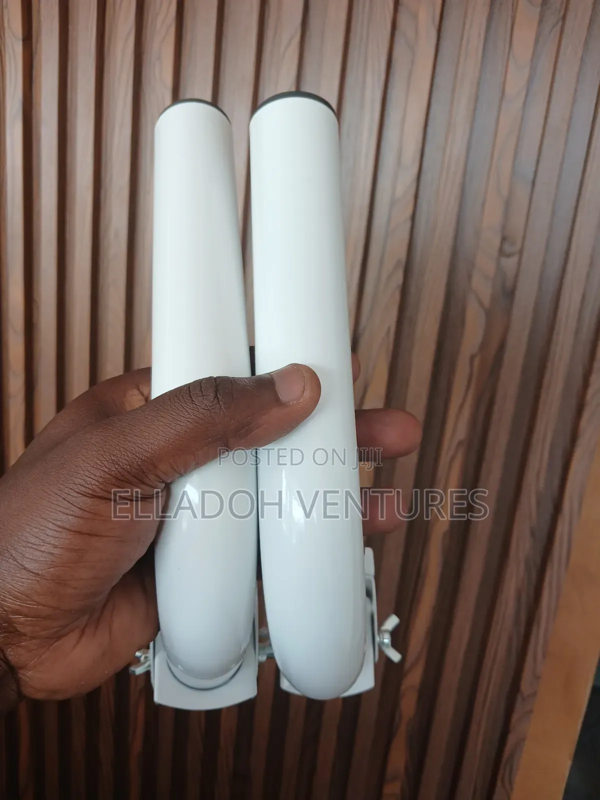 Access Point And Bridge Wireless Bracket Mount