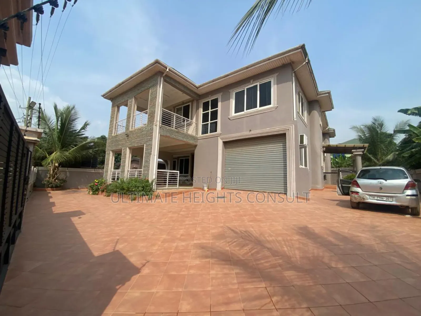 8bdrm House in Kwabenya Abuom for rent
