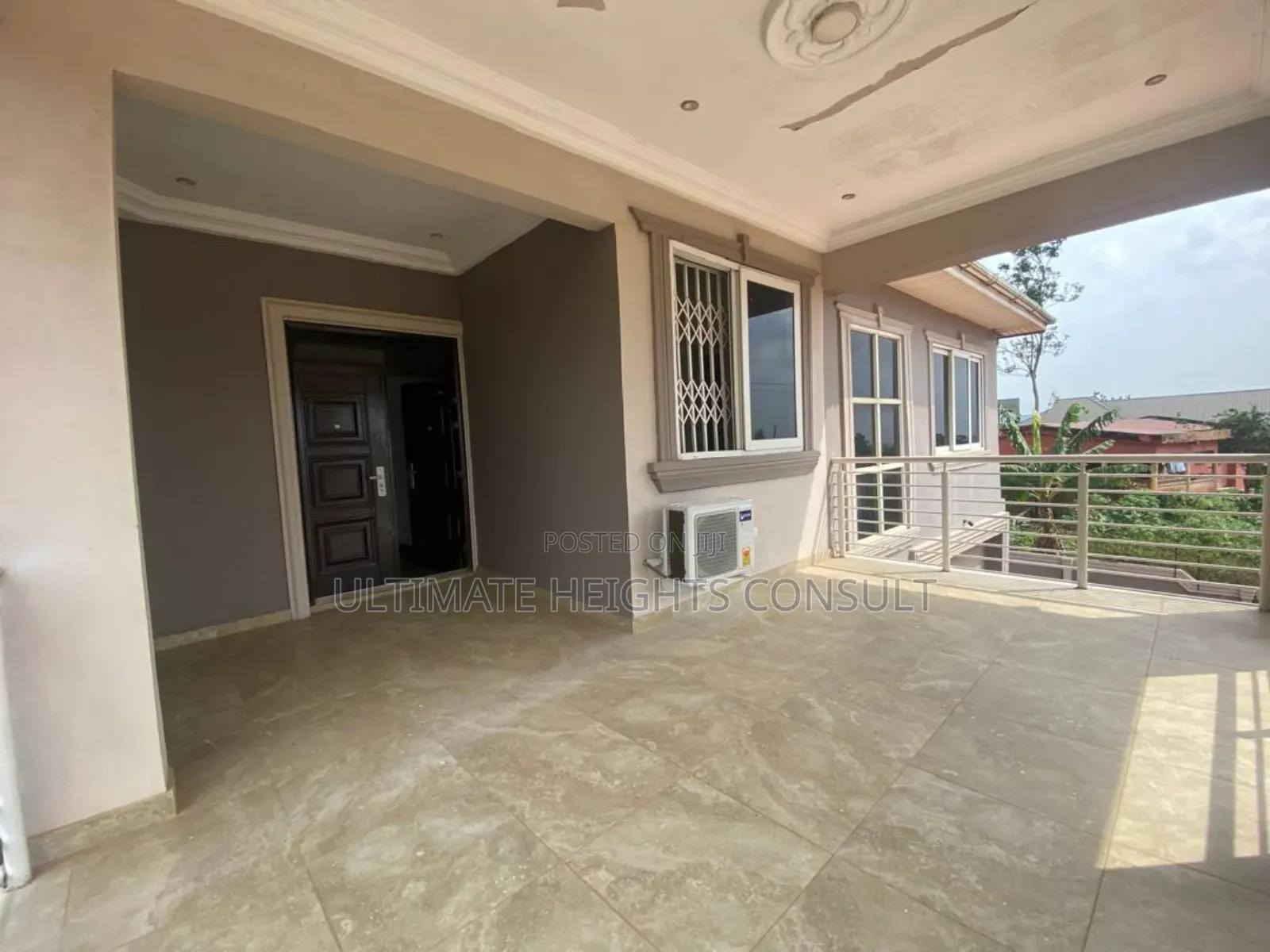 8bdrm House in Kwabenya Abuom for rent