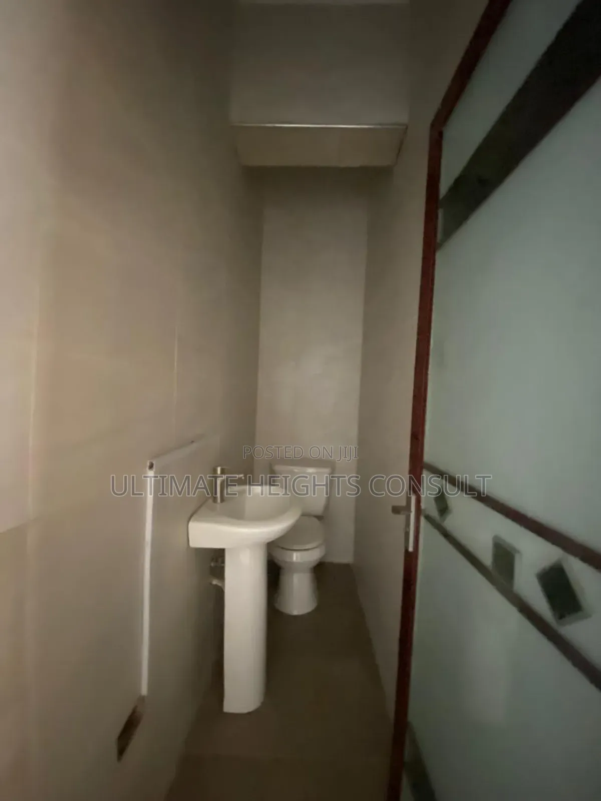3bdrm Apartment in Kwabenya for rent
